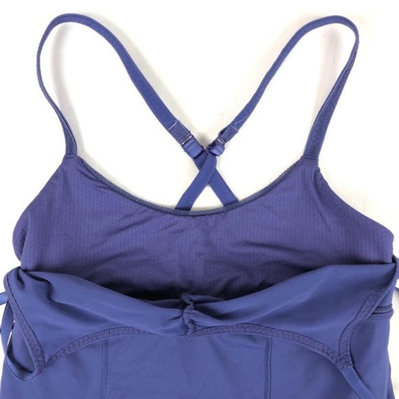 Lululemon women Tank Top Racer back size 6 - Picture 6 of 9